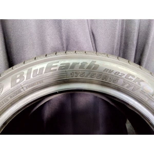 ヨコハマ BluEarth RV02CK 175/55R15 77V 日本製 1本のみ◇2019年製9.5分山オンロードタイヤ◇中古 3.8cm程のビード傷あり◇愛知郡手渡し可_画像4