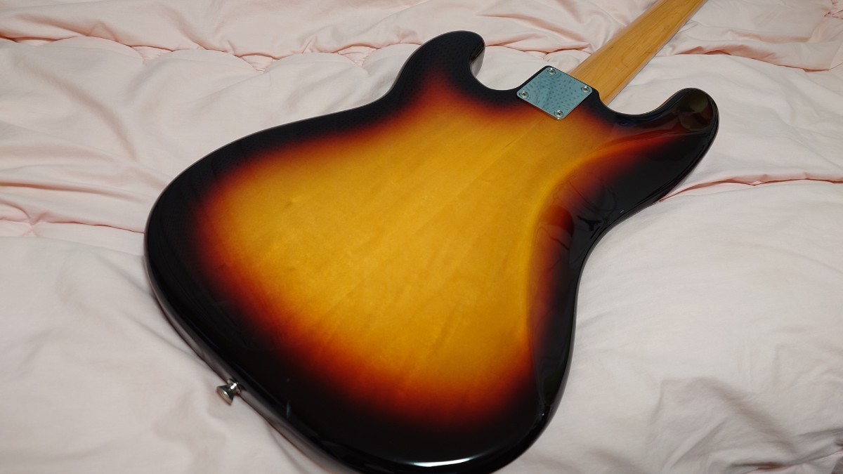 Fender HAMA OKAMOTO Precision Bass 3 Color Sunburst_画像5