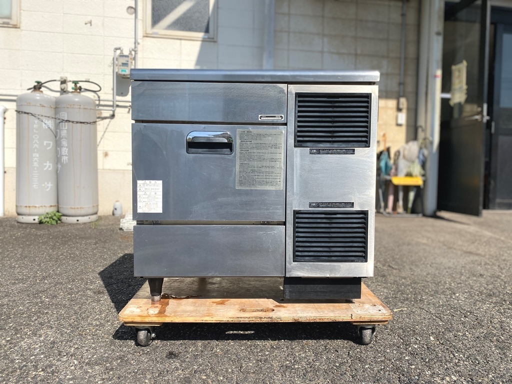 厨房機器　ダイワ　大和冷機　製氷機　DRI-55LMT　55kg　飲食店　ディスペンサー　氷　キューブ　アイス　バーチカル　定価：70万位_画像1