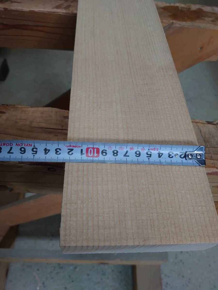 スプルース　No.1120-K　無垢　乾燥材　板（長さ460㎜ｘ幅120㎜ｘ厚み35㎜）1枚　木材　DIY　棚板　小物作りに_画像2
