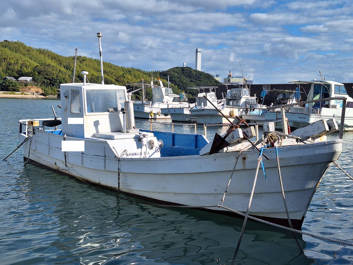 「【徳島発】漁船 ジーゼル船 FRPボート ヤンマー 60馬力(45KW) アンカー 魚群探知機 法廷安全備品(船オク管理番号：F2200147)」の画像2