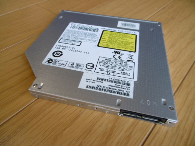 内蔵 Blu-ray DVD マルチ 薄型 9,5mmタイプ Pioneer BDR-UD03FAL　動作品_画像2