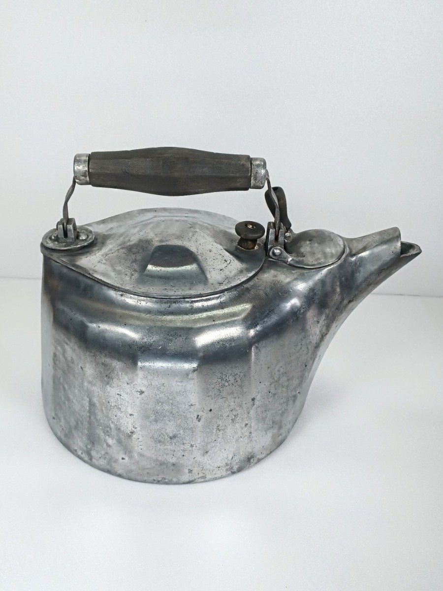 Yahoo!オークション - 希少 1913年製 Griswold 4QT アルミケトル Yahoo!オークション - 希少 1913年製 Griswold 4QT アルミケトル
