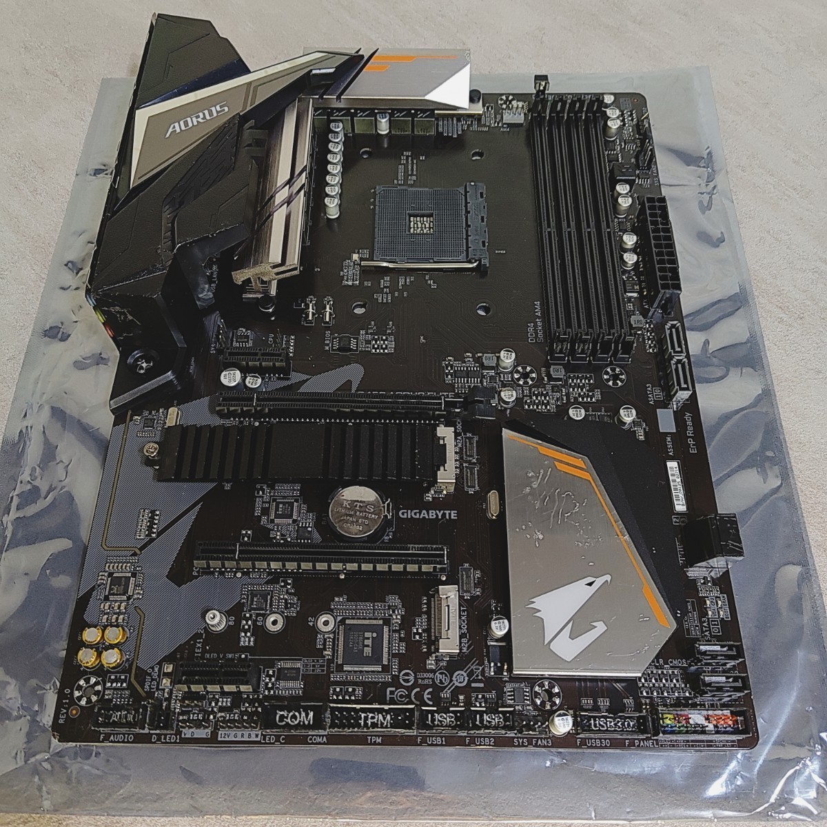 マザーボード│GIGABYTE ギガバイト│B450 AORUS Elite V2│ATX│AMD│デスクトップパソコン用│PCパーツ│ジャンク品│1円スタート_画像1