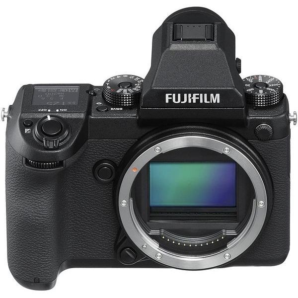  б/у 1 год гарантия прекрасный товар FUJIFILM GFX 50S корпус 