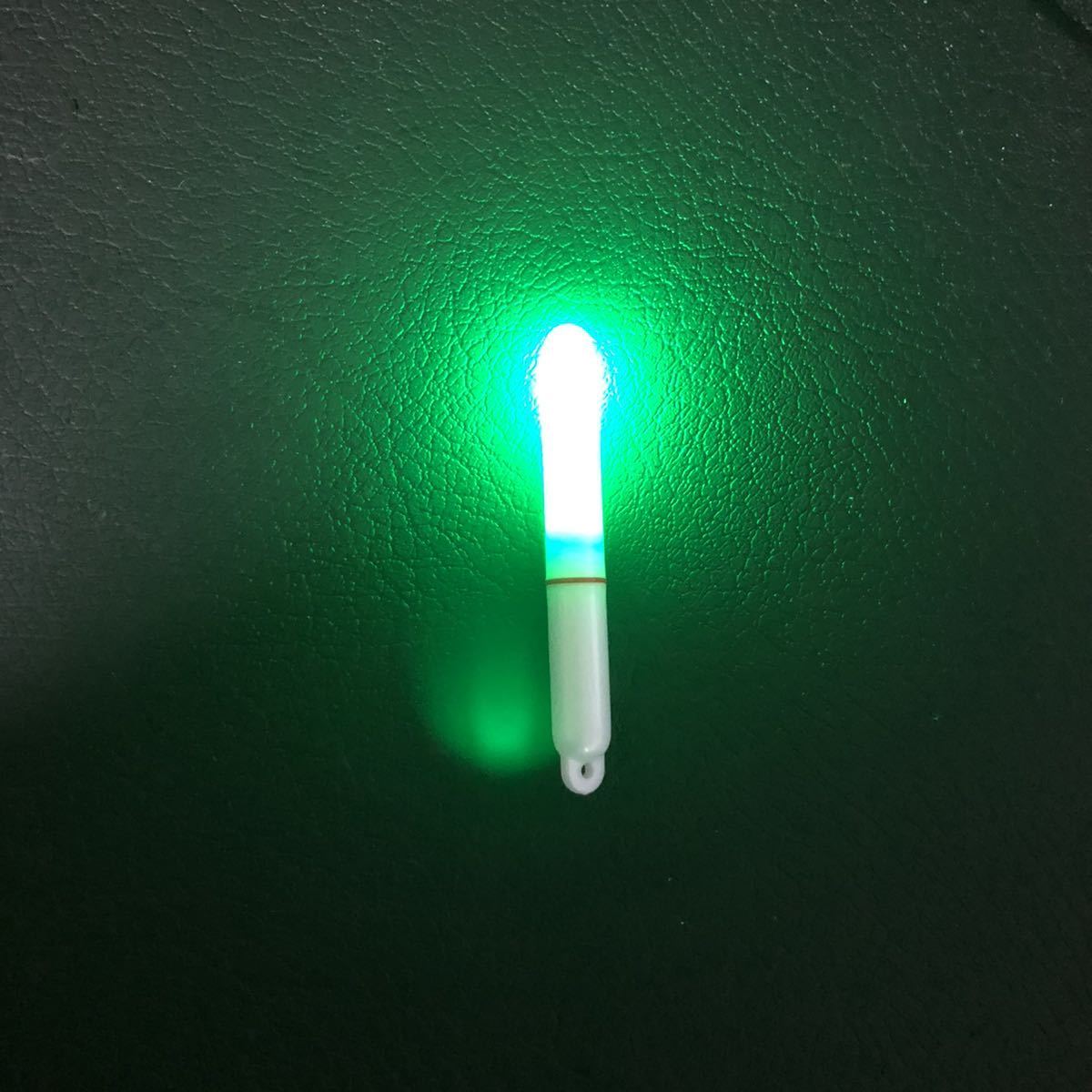 電気ウキ ケミカルライト LED 高輝度 75S 緑　435電池付 防水 バッテリーを交換できる_画像1