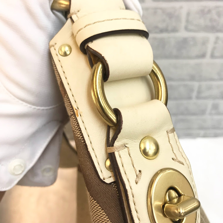 ★最終値下げ★ ★人気ブランド★ ★ブランド品★ COACH コーチ　シグネチャー　ショルダーバッグ_画像7