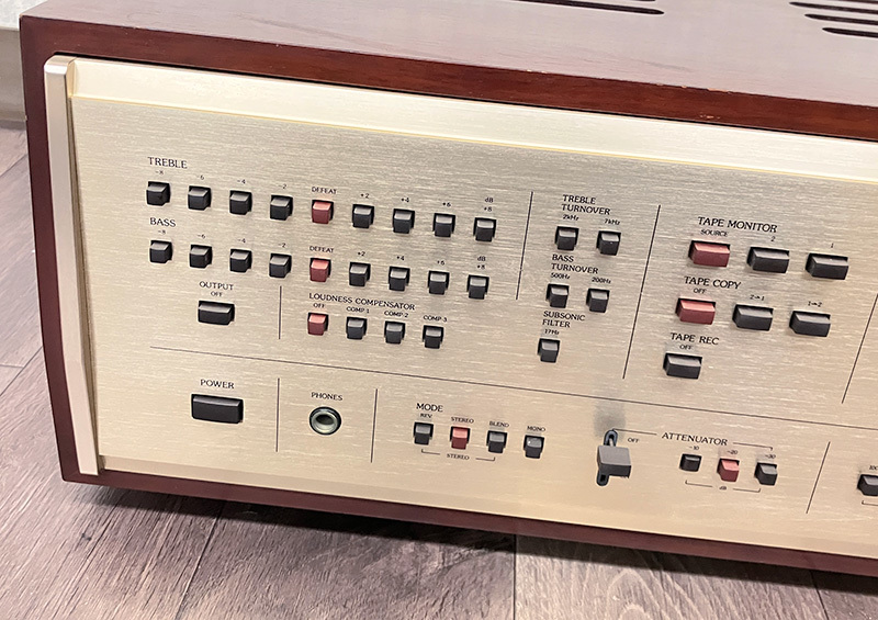 ■Accuphase C-240 ステレオコントロールアンプ ウッドケース付き アキュフェーズ■_画像3