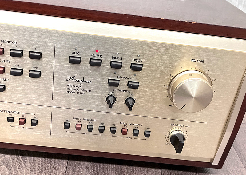 ■Accuphase C-240 ステレオコントロールアンプ ウッドケース付き アキュフェーズ■_画像4