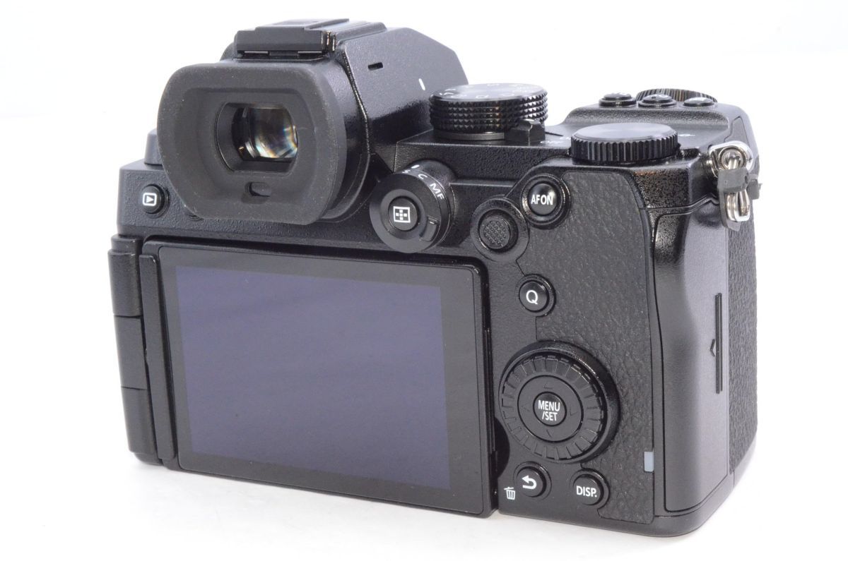 パナソニック フルサイズ ミラーレス一眼カメラ ルミックス S5 ボディ 小型 軽量モデル ブラック DC-S5-K #2311031A_画像4
