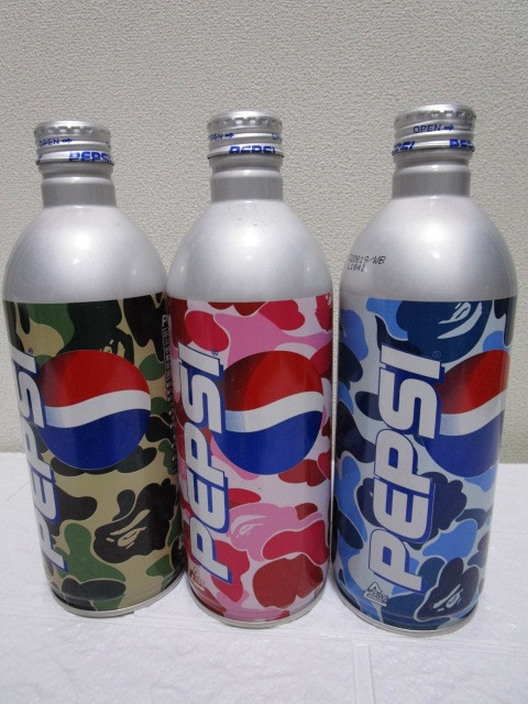 ペプシコーラｘＢＡＰＥコラボ・ボトル缶ｘ３本（Pepsi-Cola A BATHING APE迷彩カモフラ猿顔NIGOオブジェ装飾品）_画像1