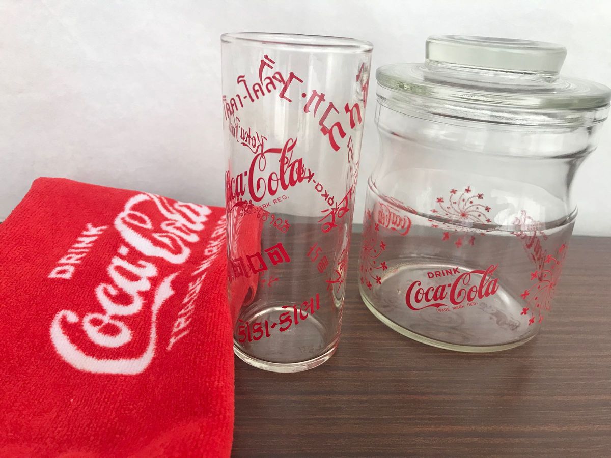 コカコーラ　グラスとハンドタオル、小物入れのセット　昭和レトロ　古いもの