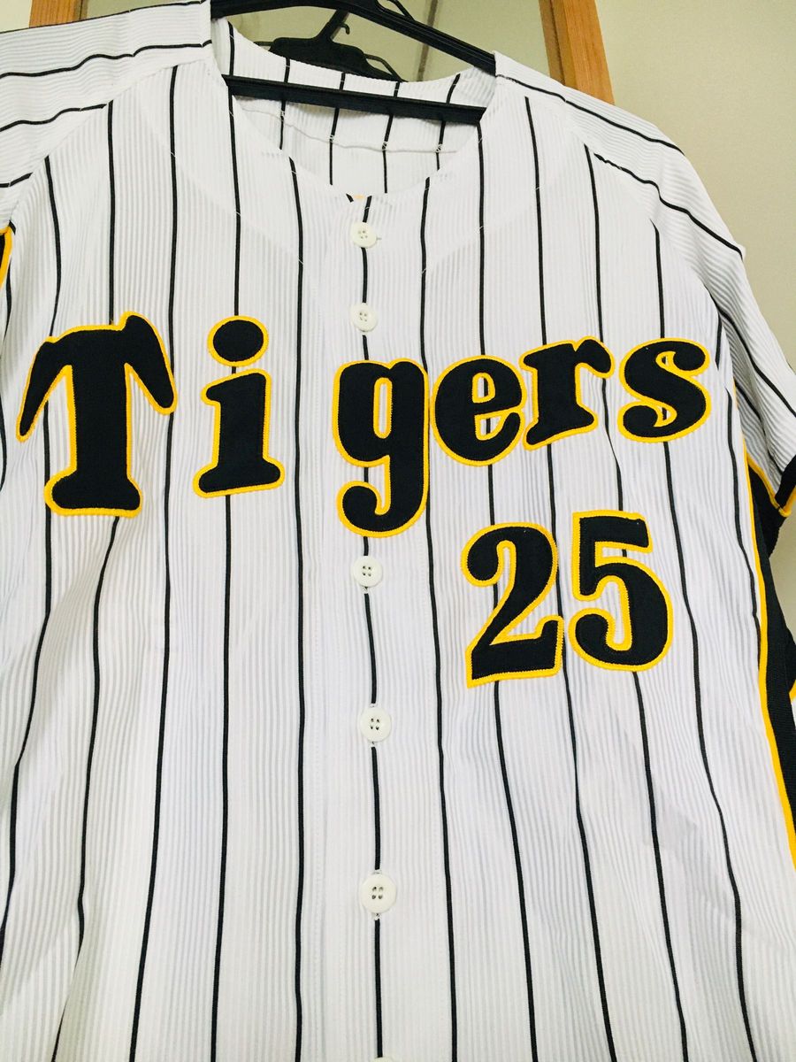 阪神タイガース 新井貴浩 新井監督 レプリカユニフォーム サイズ 阪神タイガース 新井貴浩 新井監督 レプリカユニフォーム サイズ