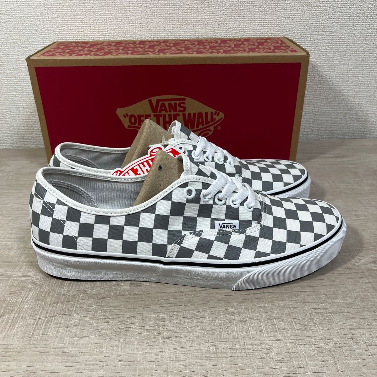 1円スタート売切り 新品未使用 VANS バンズ スニーカー AUTHENTIC チェッカーボード オーセンティック グレー 27.5cm USA企画 完売品_画像3