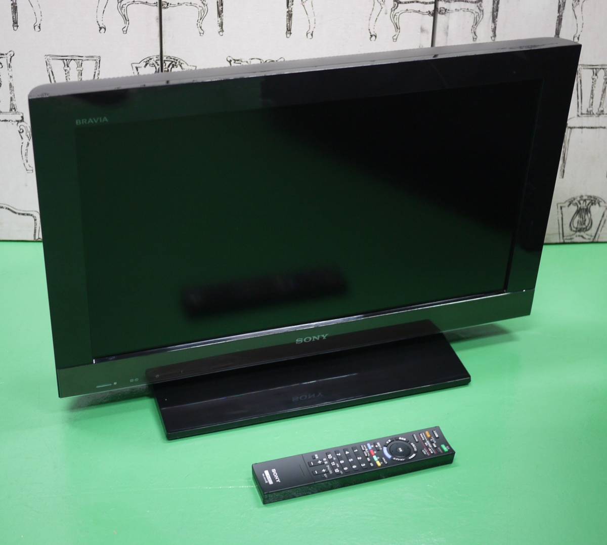 希少 極美品 SONY ソニー 26V型 ハイビジョン 液晶 テレビ ブラビア KDL-26EX300 2010年 ブラビアエンジン3 フロントサラウンド 26インチ_画像1