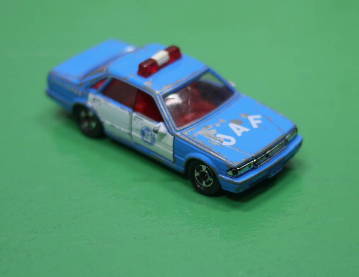 TOMICA トミカ ミニカー No.13 JAF ROAD SERVICE CAR CEDRIC ロードサービスカー 日産 セドリック ４ドア H.T