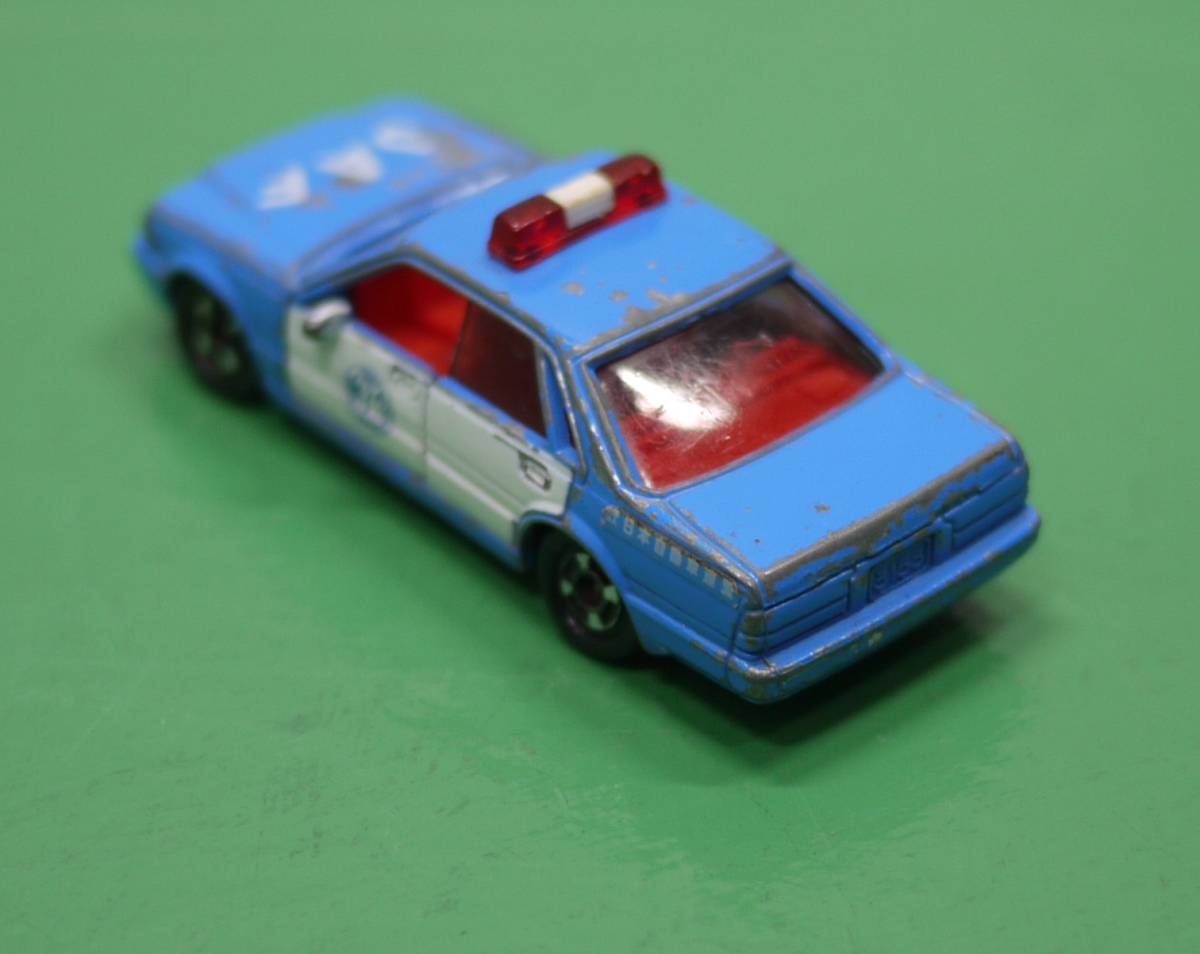 TOMICA トミカ ミニカー No.13 JAF ROAD SERVICE CAR CEDRIC ロードサービスカー 日産 セドリック ４ドア H.T