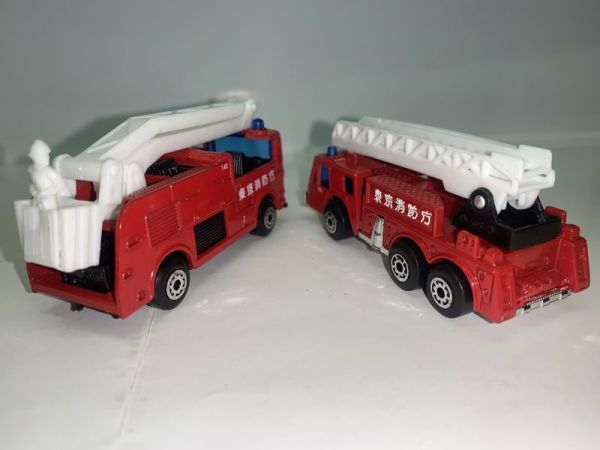 【昭和レトロ】　マッチボックス　はたらくくるま2台入　消防車セット_画像5
