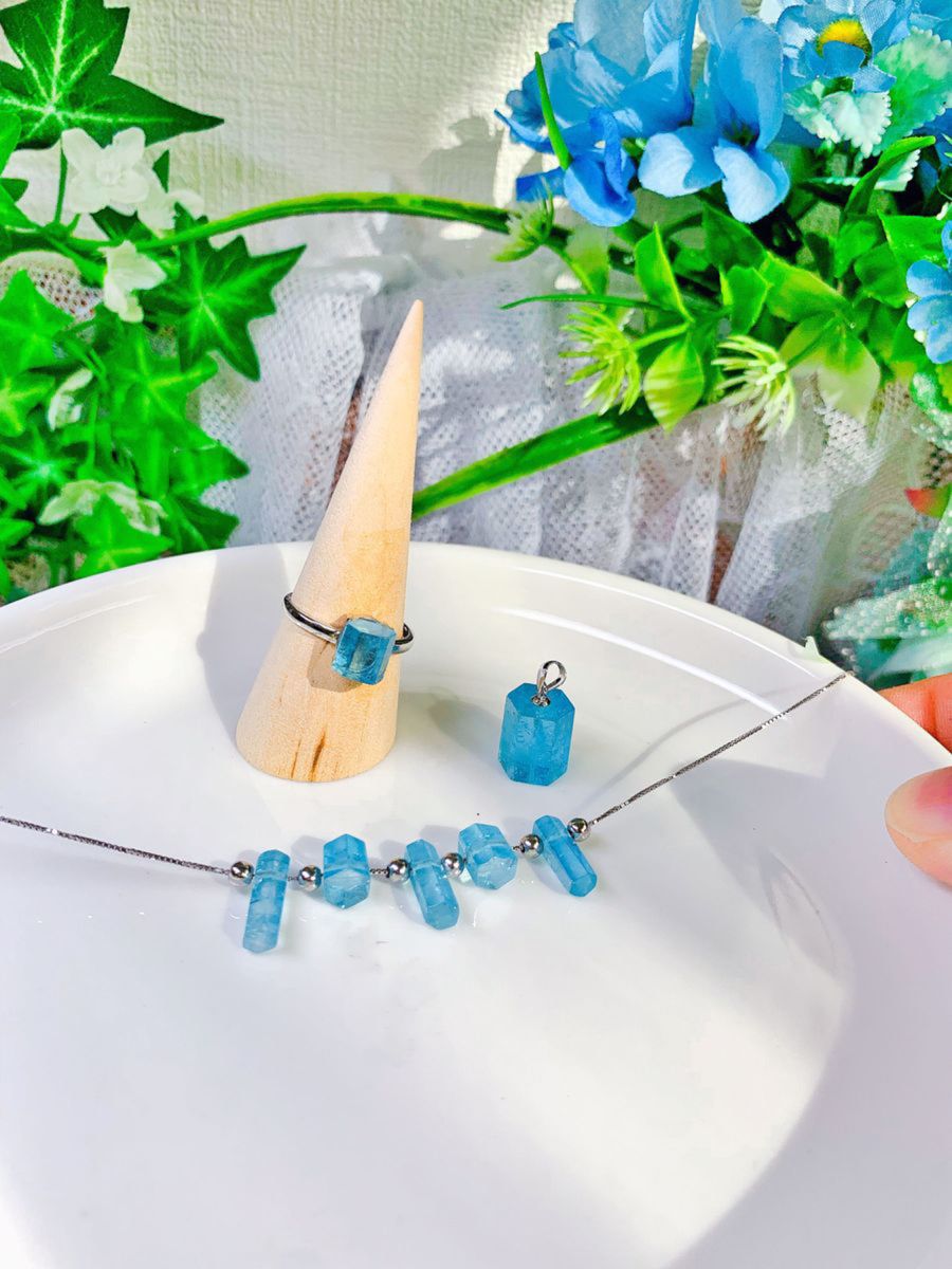 プレミアム天然アクアマリンAquamarine ネックレス+指輪（サイズ変更可能）セット