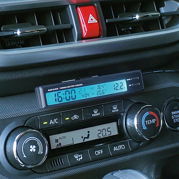 YAC 車用 時計 メーター 温度計 電圧計 対策 後付け おしゃれ 外気温 シガーソケット スリムクロック＆サーモ+バッテリーチェッカー ZE80_画像2