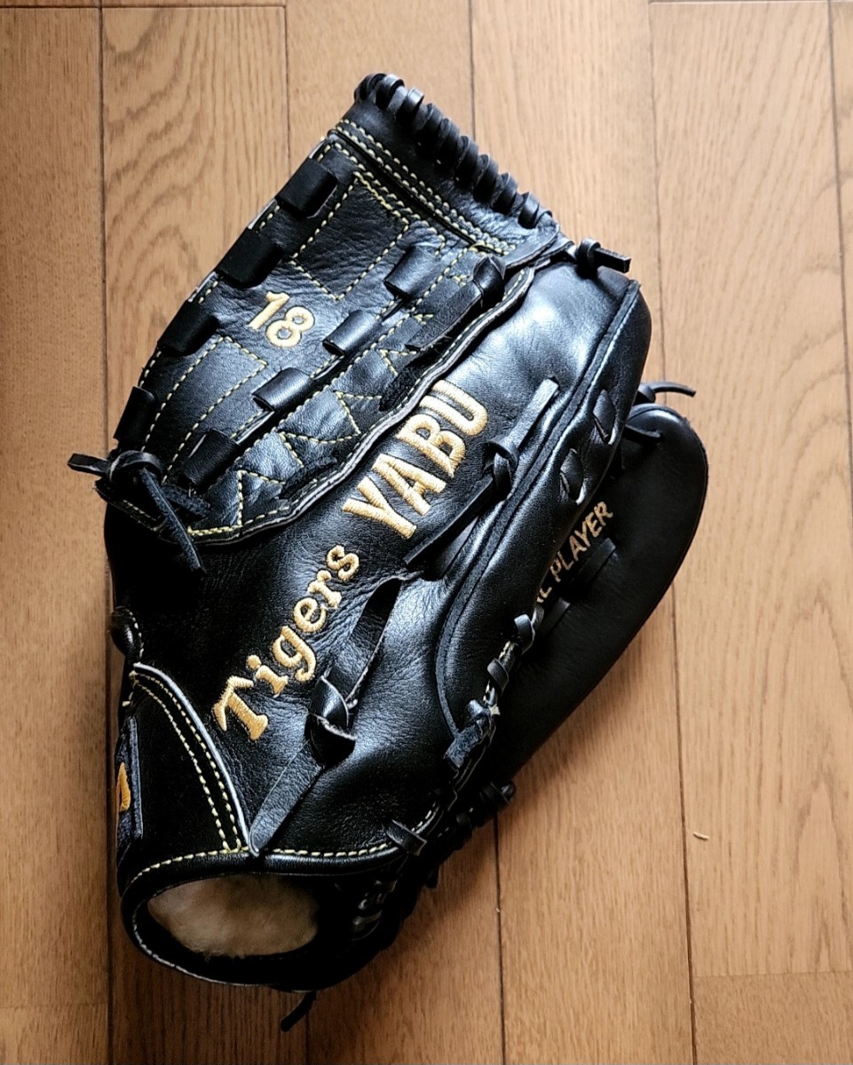 阪神タイガース 擦り切れる 6 金本知憲選手 実使用 グラブ 支給 阪神タイガース 擦り切れる 6 金本知憲選手 実使用 グラブ 支給