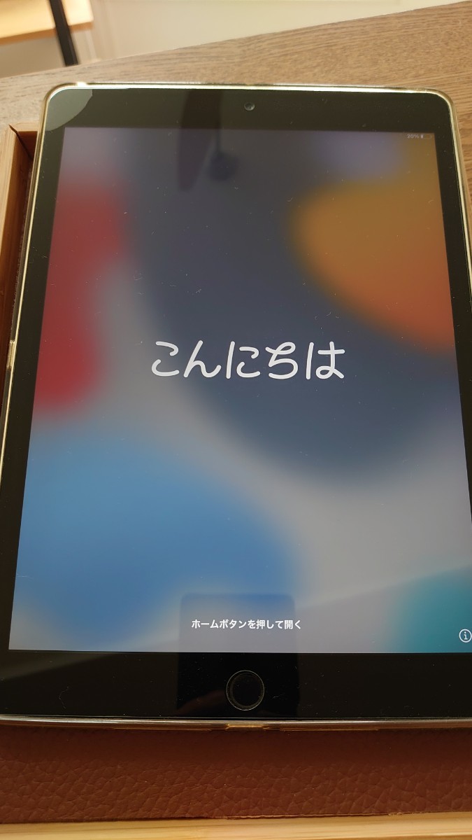 〇Apple iPad 第7世代 Wi-Fiモデル 32GB A2197(MW742J/A) スペース