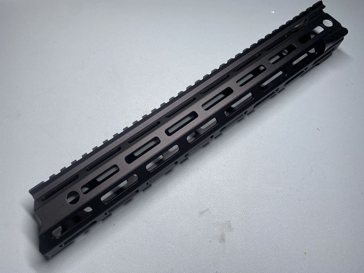 Daniel Defenseタイプ DDM4V7 MFR M-LOK 13.5インチ ハンドガード BCM MAGPUL GEISSELE 美品中古_画像4