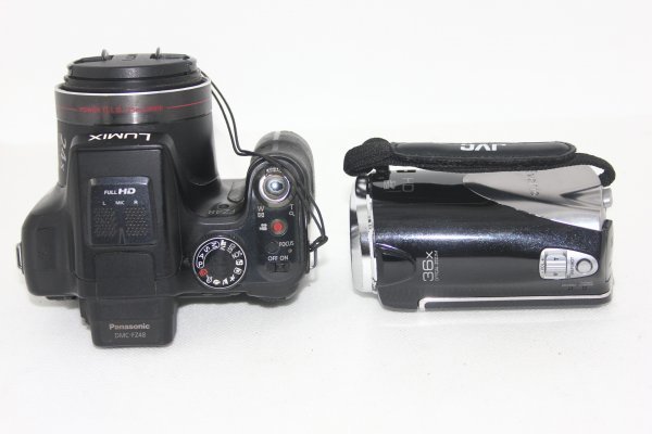 【カメラ＋ビデオカメラまとめ売り】Panasonic・JVC #tk-01-110_画像4