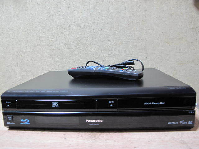 Panasonic VHS一体型 ハイビジョンブルーレイ DMR-BR670V -日本代購代
