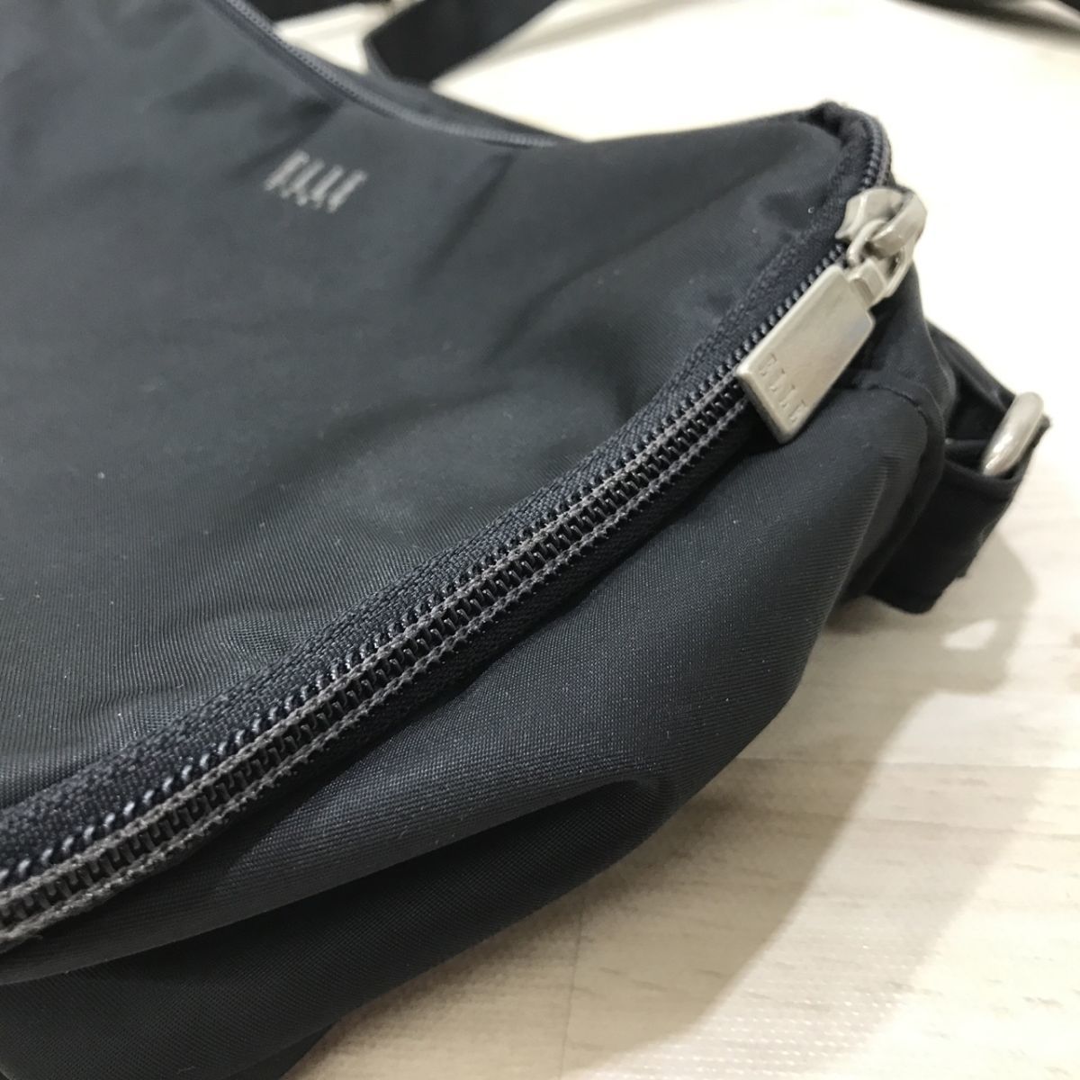 ELLE L nylon shoulder bag [N9244]