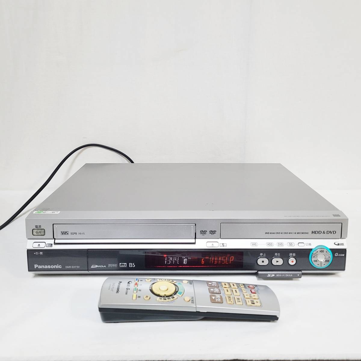 【C7675】　Panasonic　パナソニック　DMR-EH73V　DVD/VHS/HDDレコーダー　リモコン付き　DVD再生OK　映像機器_画像1