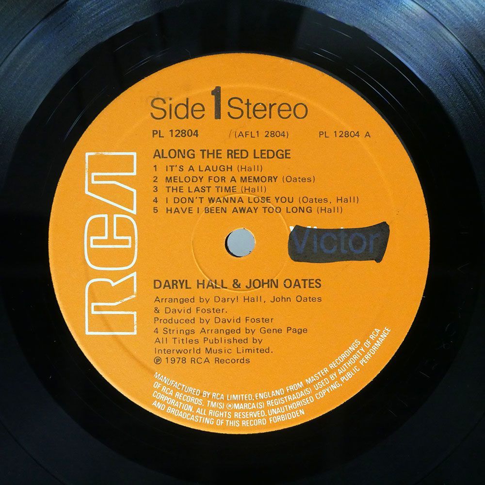 英 DARYL HALL & JOHN OATES/ALONG THE RED LEDGE/RCA PL12804 LP_画像2
