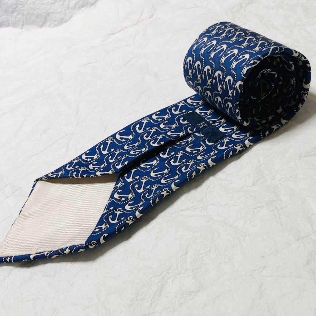 美品 HERMES エルメス ネクタイ 錨 イカリ 総柄 シルク100 美品 HERMES エルメス ネクタイ 錨 イカリ 総柄 シルク100
