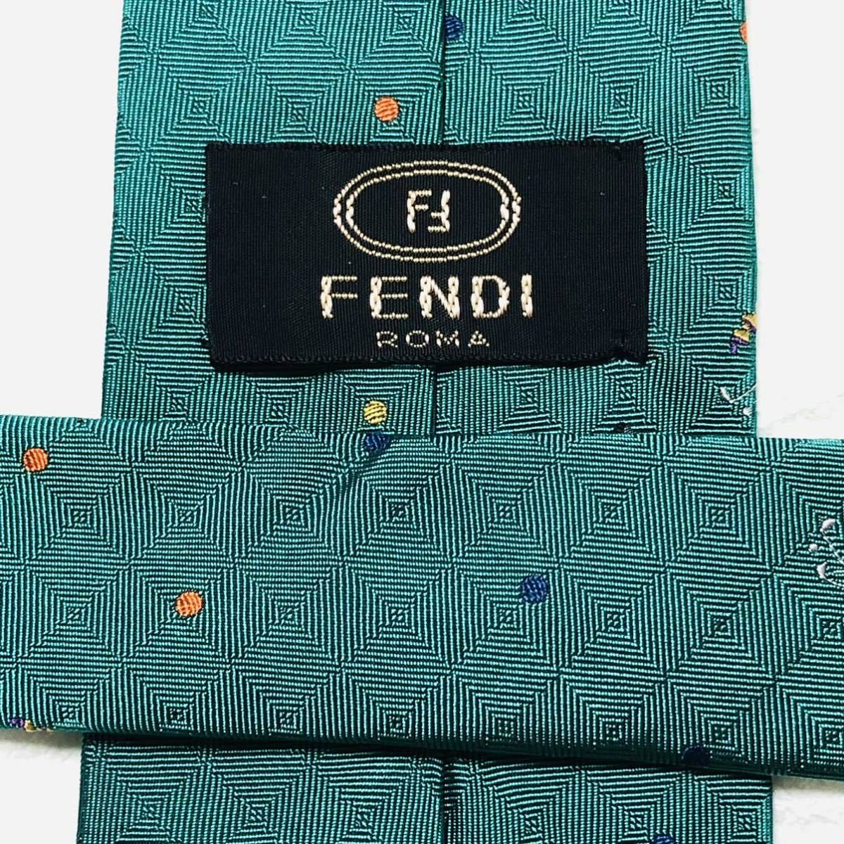 ■美品■FENDI フェンディ　ネクタイ　市松模様　ドット　ゴルフクラブ　フラッグ　シルク100% イタリア製　グリーン系　ビジネス_画像6