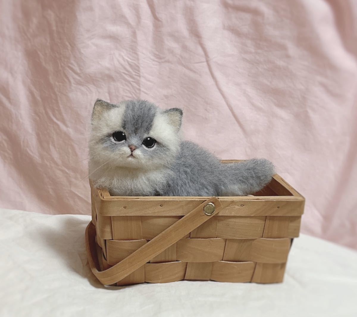 nenneco. チンチラシルバー 子猫 羊毛フェルト ハンドメイド nenneco. チンチラシルバー 子猫 羊毛フェルト ハンドメイド
