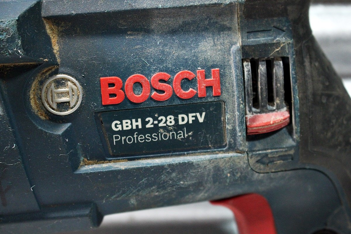 【中古】BOSCH ハンマードリル GBH2-28DFV 変換アダプタ ビット付属 ボッシュ SDSプラス_画像3