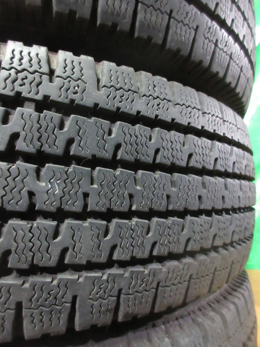 2021年製 トーヨー デルベックス TOYO DELVEX M935 195/80R15 4本 No.4346C スタッドレス 冬用 雪 氷 冬タイヤ スノータイヤ 70％残溝_画像6