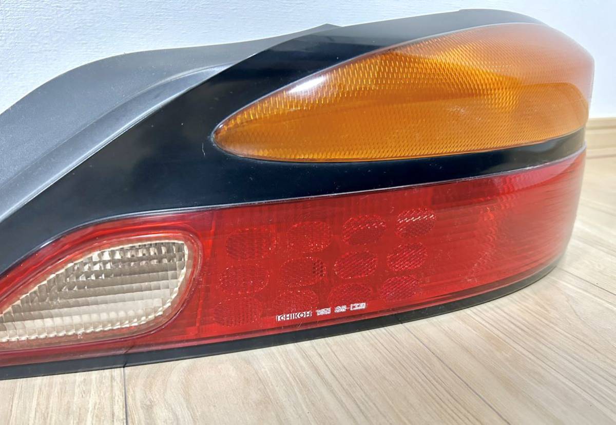 日産 シルビア S15 純正リアテール 左右セット ※小傷有り - パーツ 日産 シルビア S15 純正リアテール 左右セット ※小傷有り - パーツ