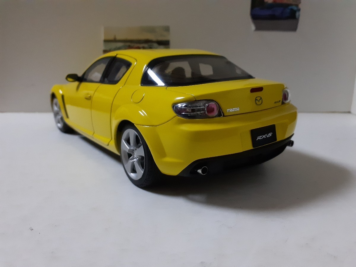 オートアート　1/18　マツダ　RX-8　本体のみ美品_画像4