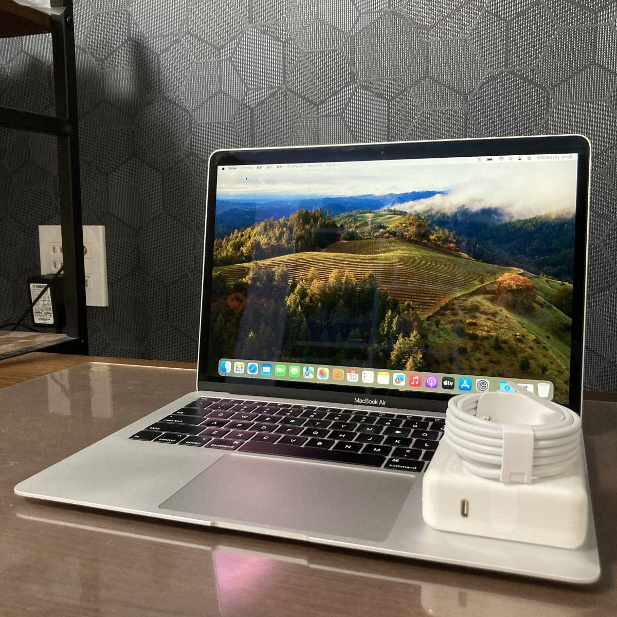 MacBook Air 2019年モデル core i5@1.60Ghz 8GB SSD 256GB 13.3