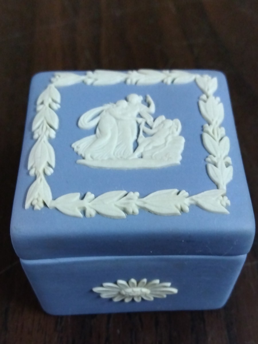 【美品】WEDGWOOD デミタスカップ・ジュエリーケース？セット　八王子引き取りOK1125_画像6