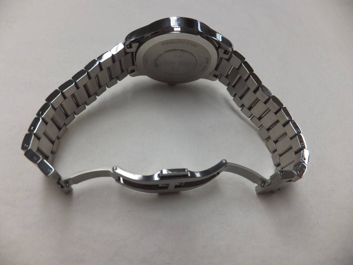 GUCCI グッチ メンズ腕時計 126 4 YA1264125 Gタイムレス タイガー