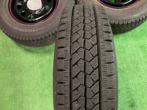 送料無料 スタッドレスセット ブリヂストン ブリザック VL1 195/80R15 2017年製造 日産 キャラバン NV350_画像8