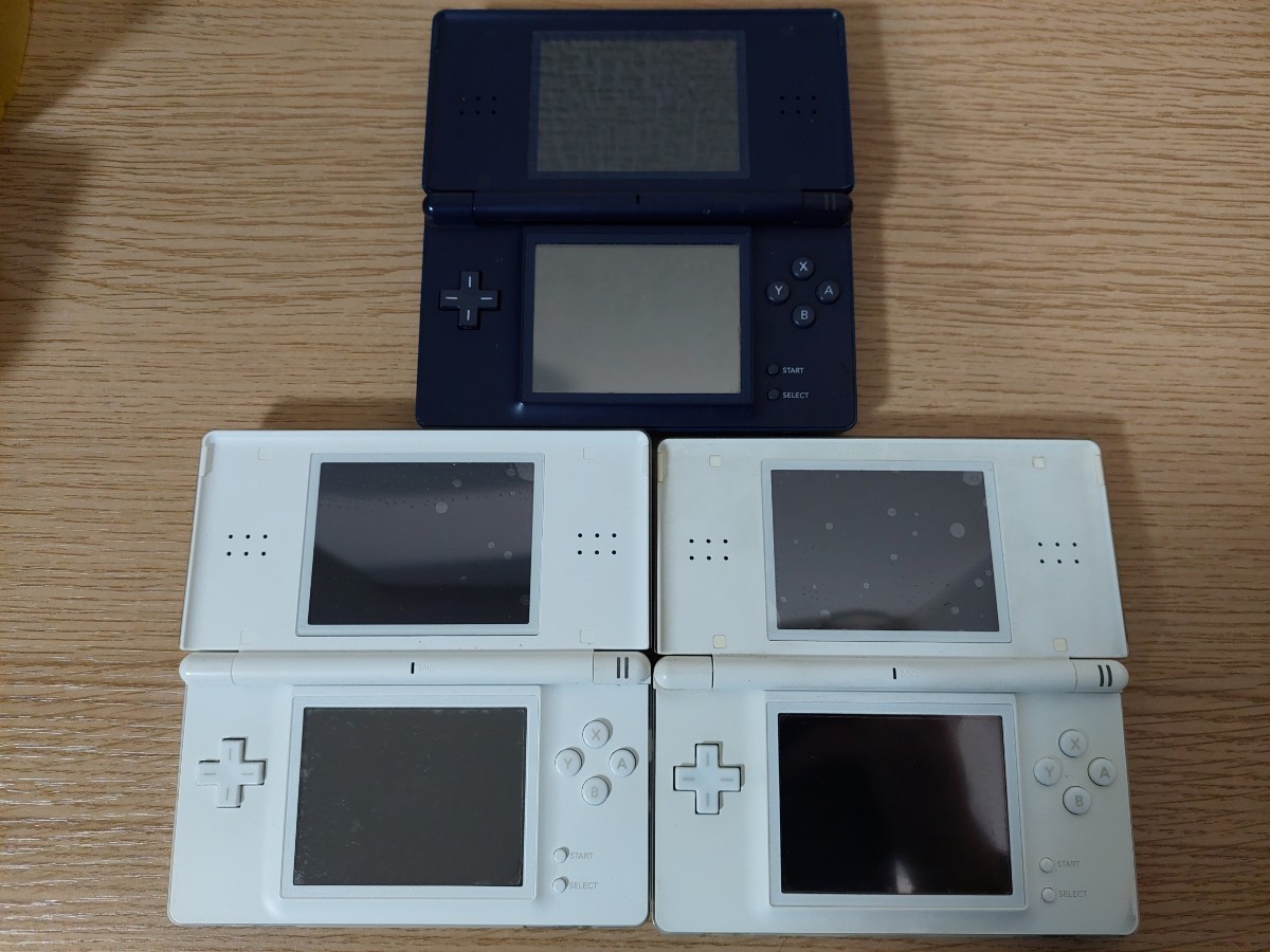 【ジャンク】 任天堂　Nintendo　DS Lite本体 3台 アダプター付き_画像2