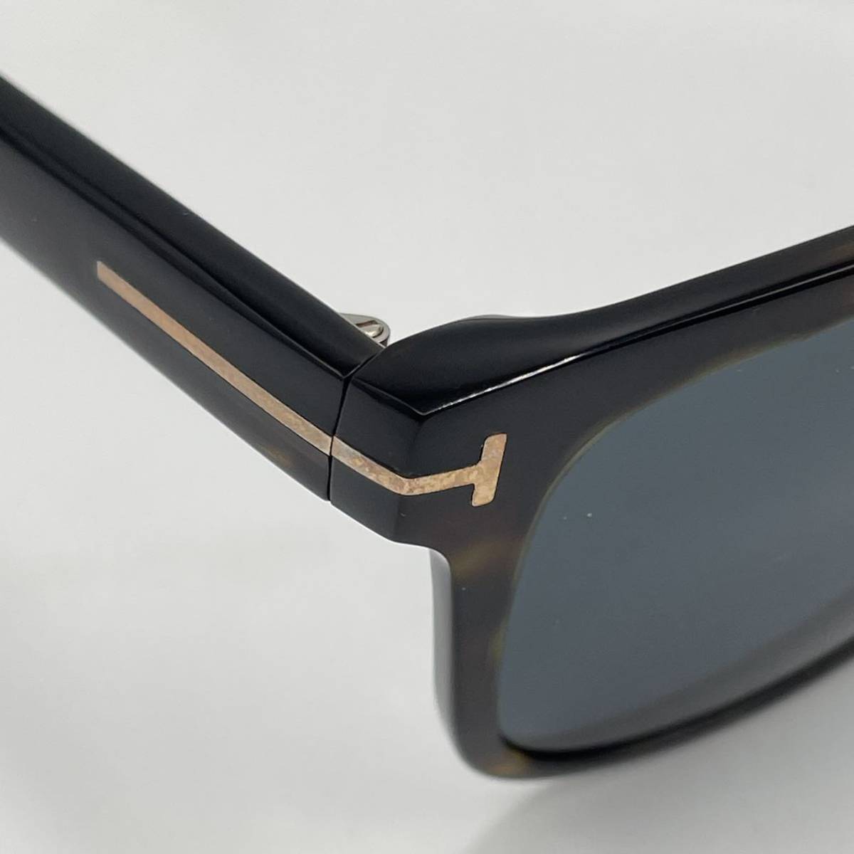 【美品】 TOM FORD トムフォード STEPHENSON TF775- 52A サングラス ケース付 付属品付 _画像9