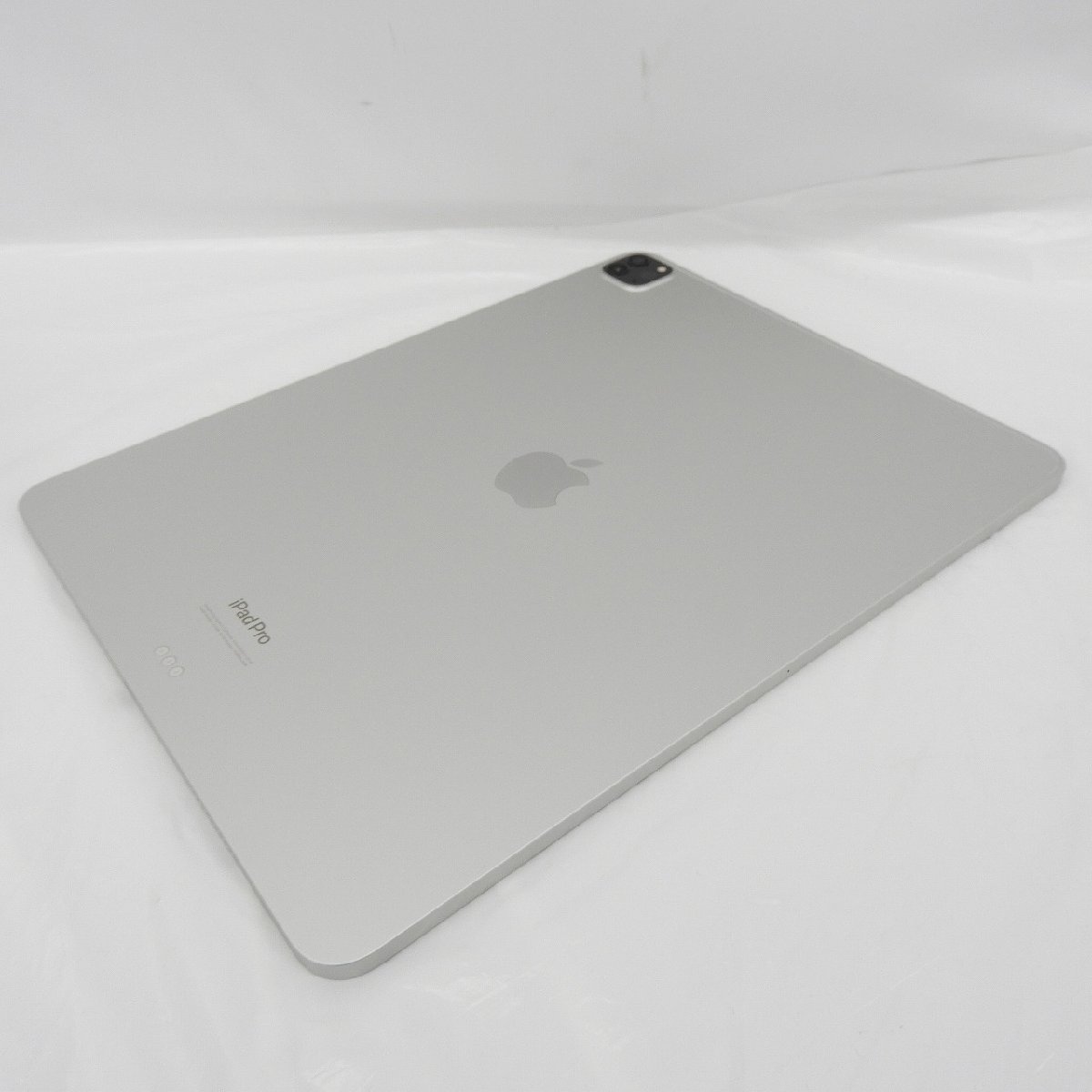 【美品】Apple アップル iPad Pro 12.9インチ 第6世代 Wi-Fi 1TB 2022年秋モデル MNXX3J/A シルバー Magic Keyboardセット 11404186 1103_画像3