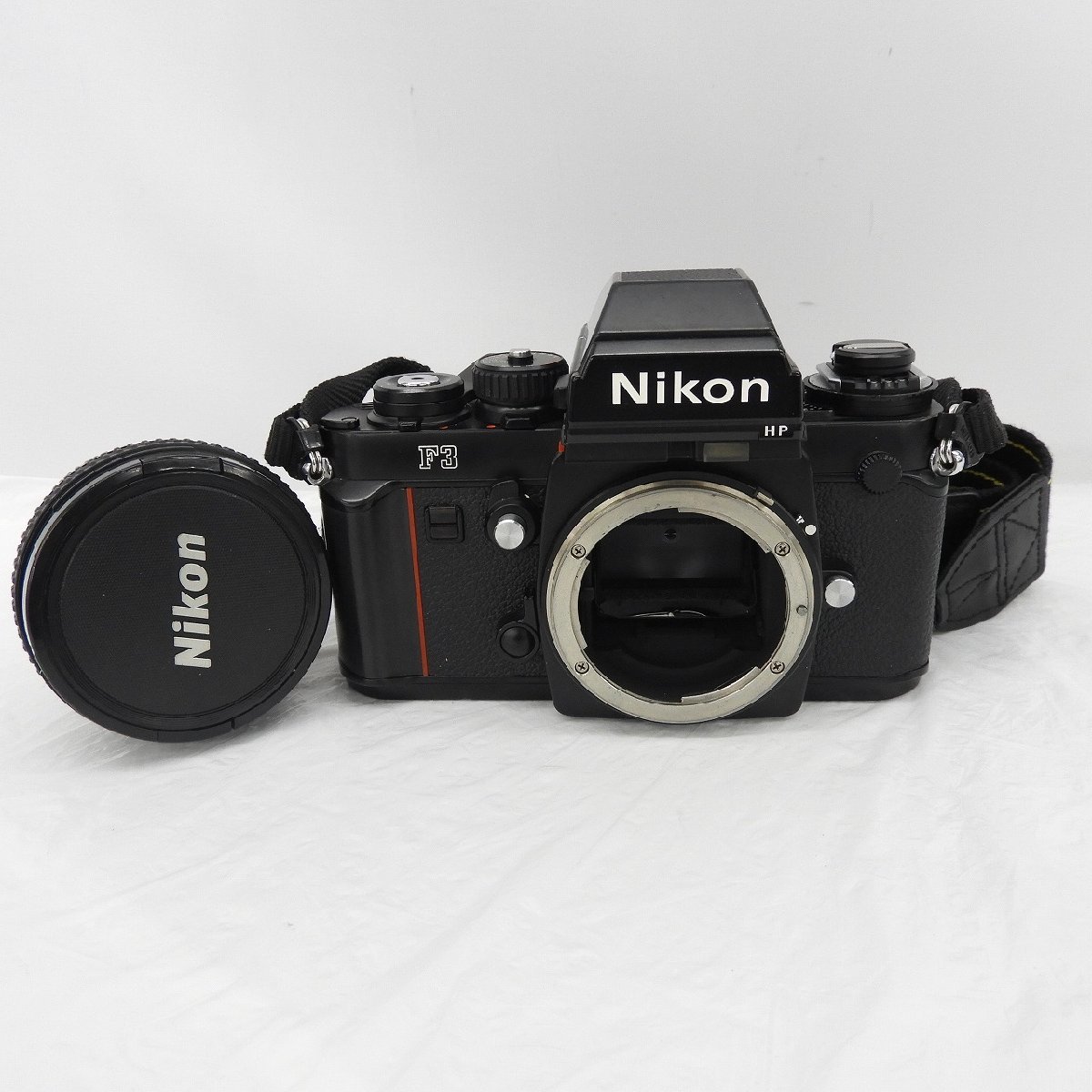 【ジャンク品】Nikon ニコン フィルム一眼レフカメラ F3 ボディ+AF NIKKOR 20ｍｍ f2.8 レンズ付き ※動作未確認 11433065 1126_画像1
