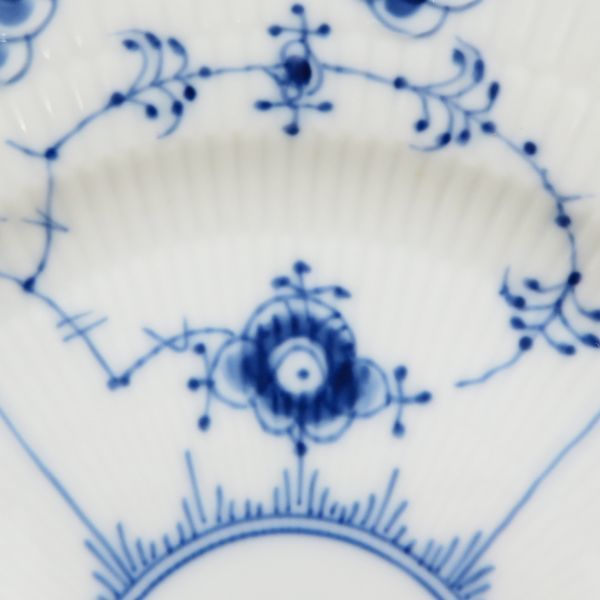 ロイヤルコペンハーゲン プレート■ブルーフルーテッド フルレース ディナープレート 23cm 大皿 2枚セット 1級品 1_画像9