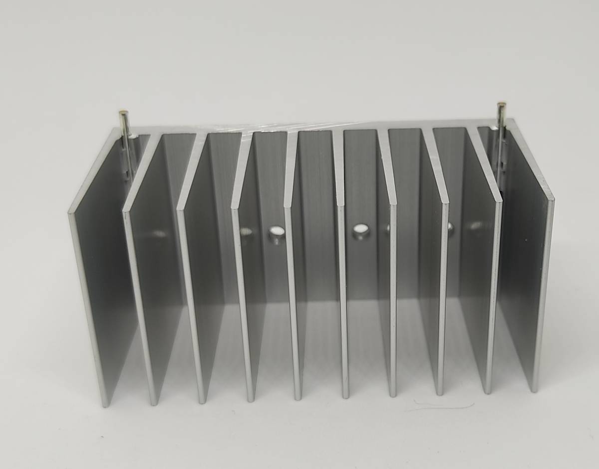 .. board heat sink .. vessel 30×61×30mm aluminium 4. place screw holes attaching TO-220,TO-202 etc. installation possibility basis board installation pin attaching .. three terminal 