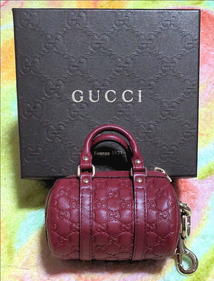 GUCCIグッチ バッグチャーム グッチシマ ラズベリー GUCCIグッチ バッグチャーム グッチシマ ラズベリー